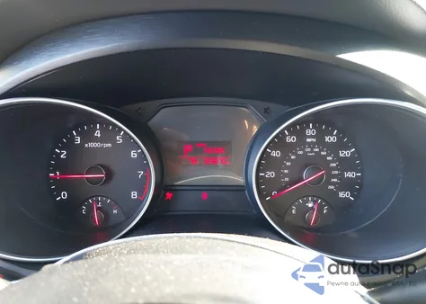 2015 Kia Sedona Lx z USA, uszkodzony, nr VIN KNDMB5C19F6070678